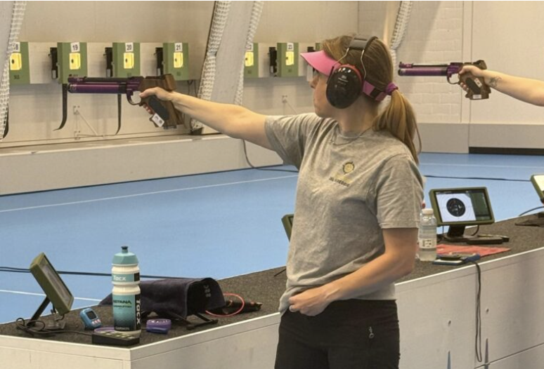 Jenny agli Shooting Masters